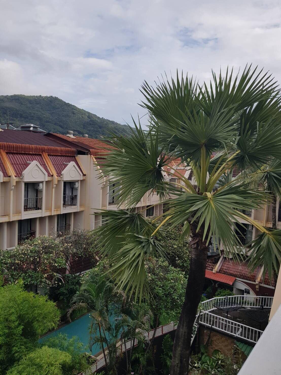 Boomerang Inn Phuket Exteriör bild
