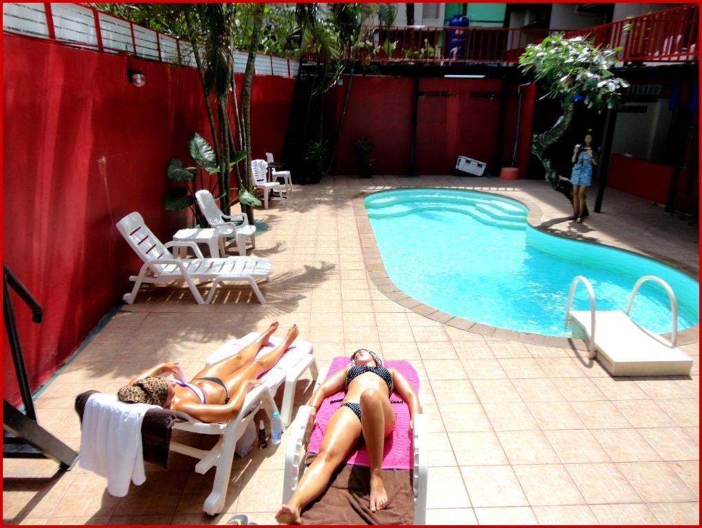 Boomerang Inn Phuket Exteriör bild
