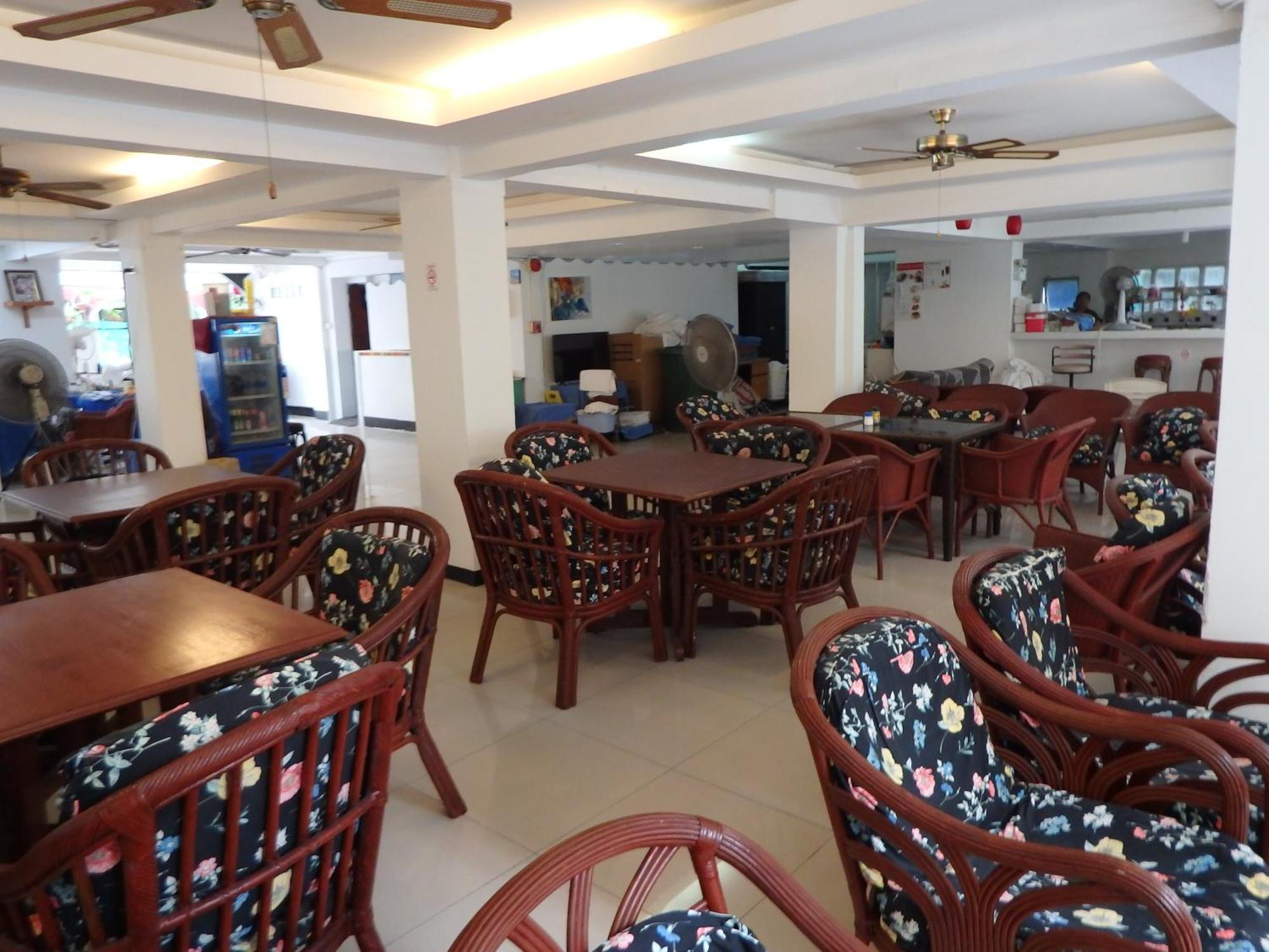 Boomerang Inn Phuket Exteriör bild